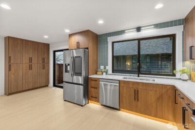 12562 17th Avenue NE, Seattle, WA 98125 - Photo 16