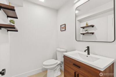 12562 17th Avenue NE, Seattle, WA 98125 - Photo 19