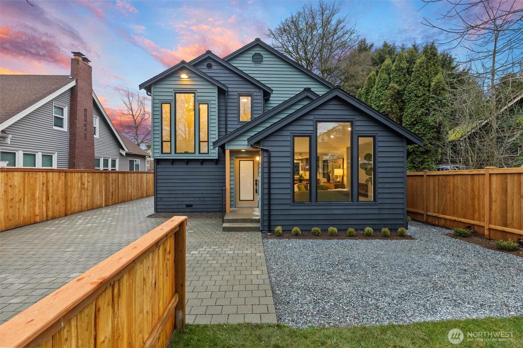 12562 17th Avenue NE, Seattle, WA 98125