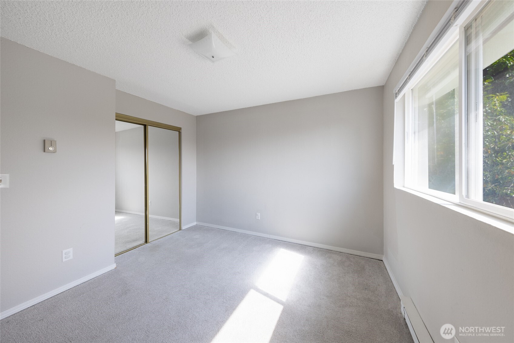 361 Earlington Avenue SW, Renton, WA 98057