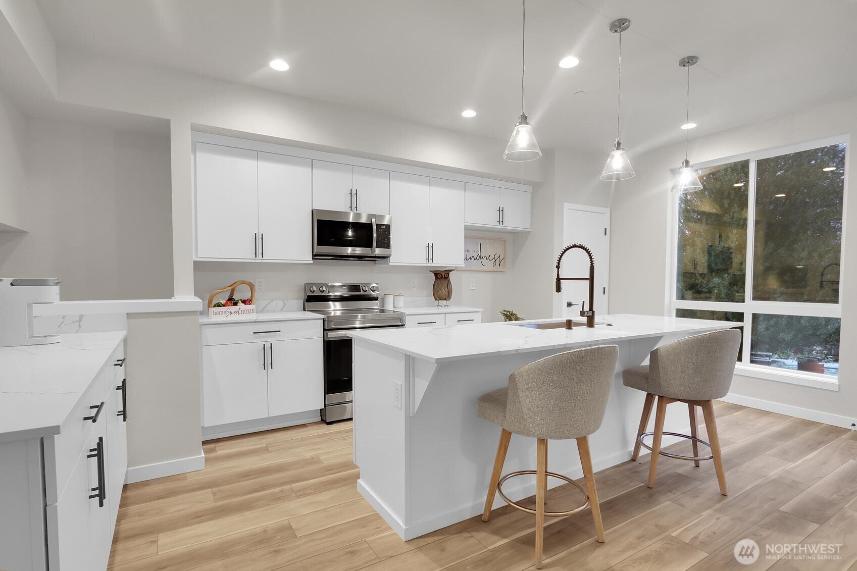 5015 144th Street SW #B2, Edmonds, WA 98026