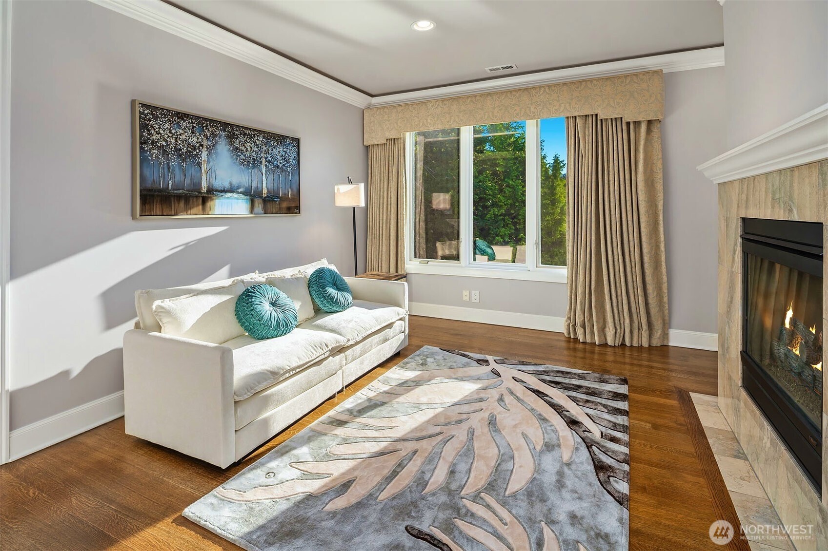 2 Crescent Key SE, Bellevue, WA 98006