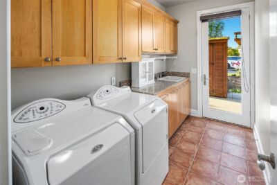 2 Crescent Key SE, Bellevue, WA 98006 - Photo 36