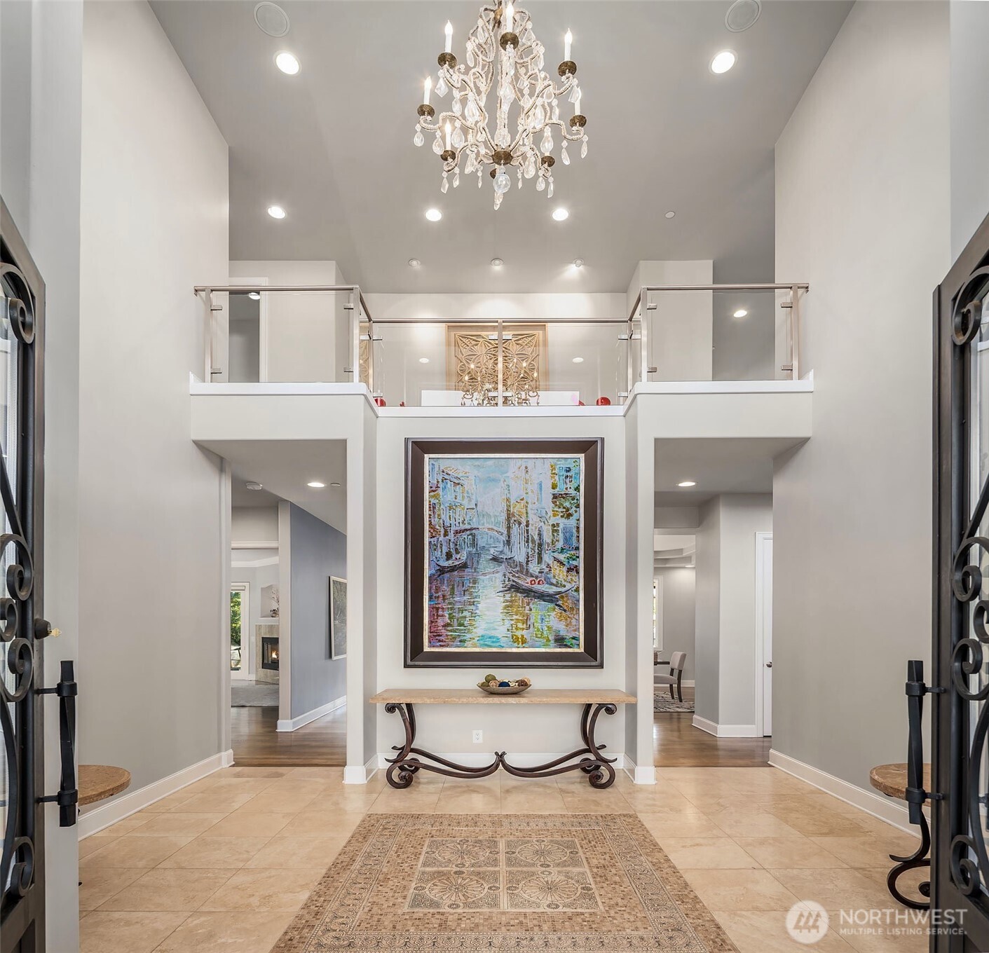 2 Crescent Key SE, Bellevue, WA 98006