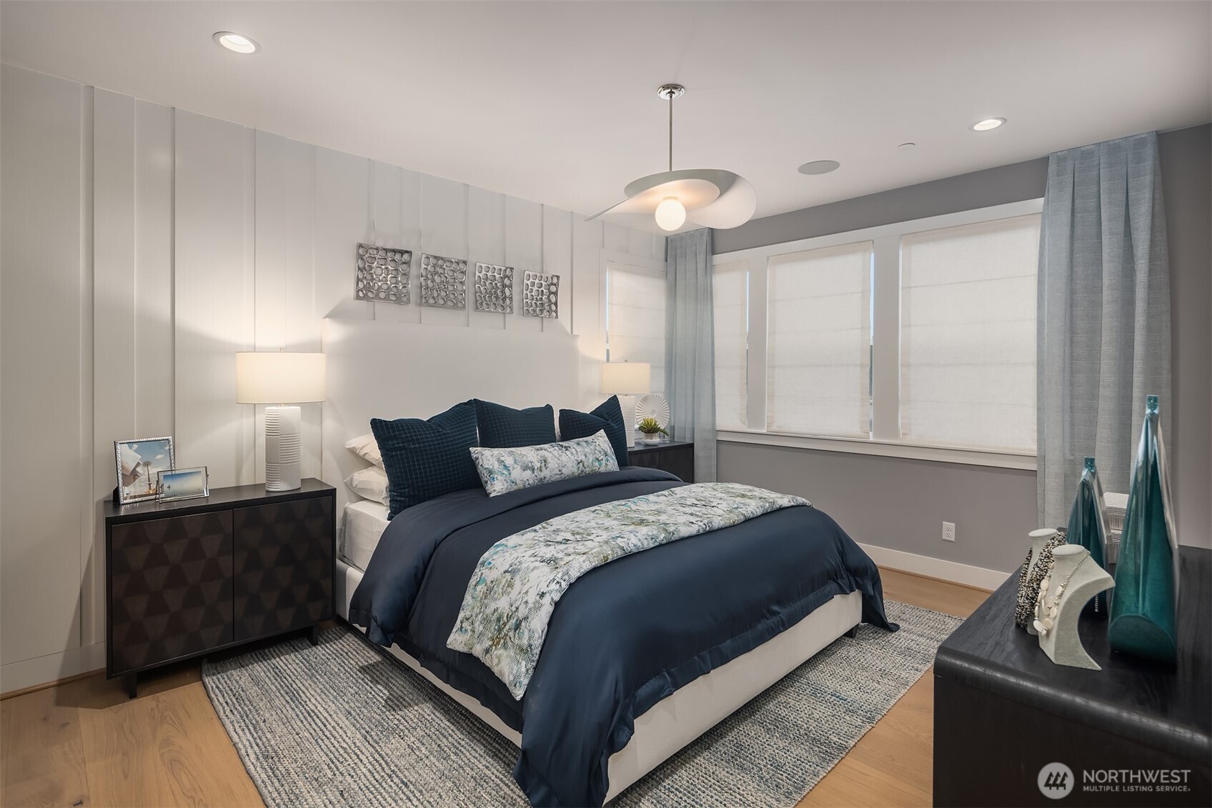 10823 (HS 94) 120TH Lane NE #E, Kirkland, WA 98033