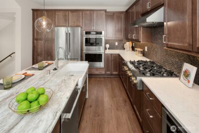 10823 (HS 94) 120TH Lane NE #E, Kirkland, WA 98033 - Photo 16