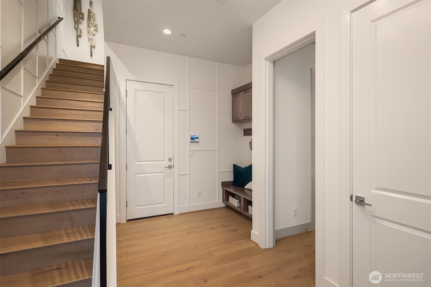 10823 (HS 94) 120TH Lane NE #E, Kirkland, WA 98033