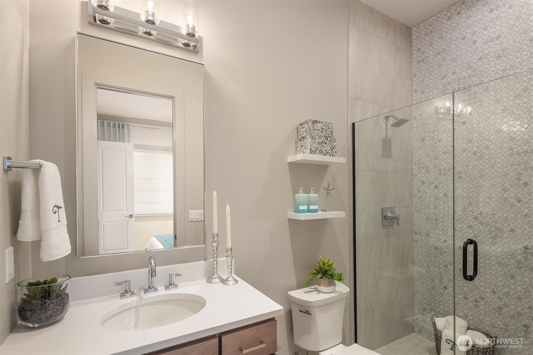 10823 (HS 94) 120TH Lane NE #E, Kirkland, WA 98033