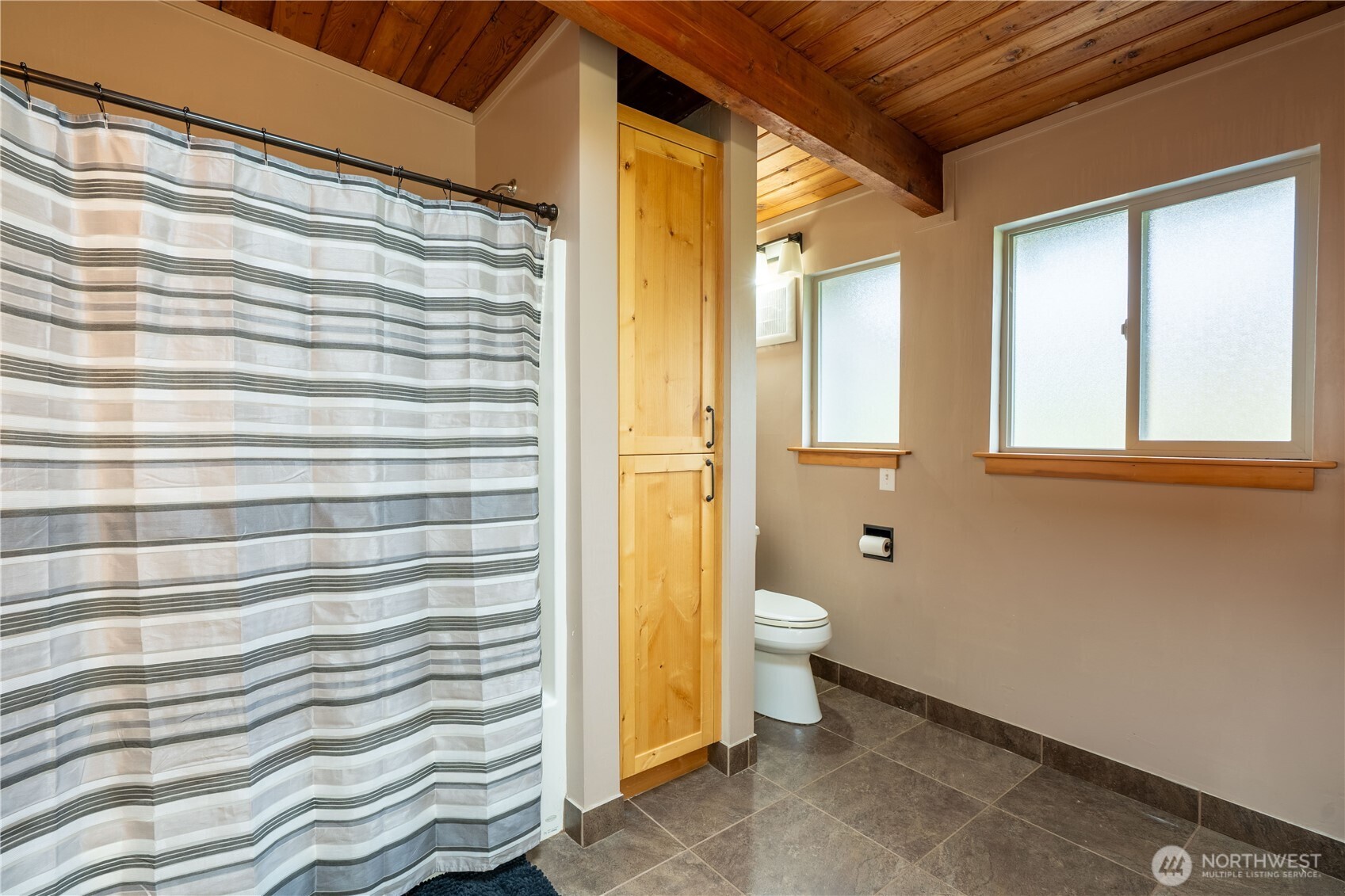 634 Allan Street , Blaine, WA 98230