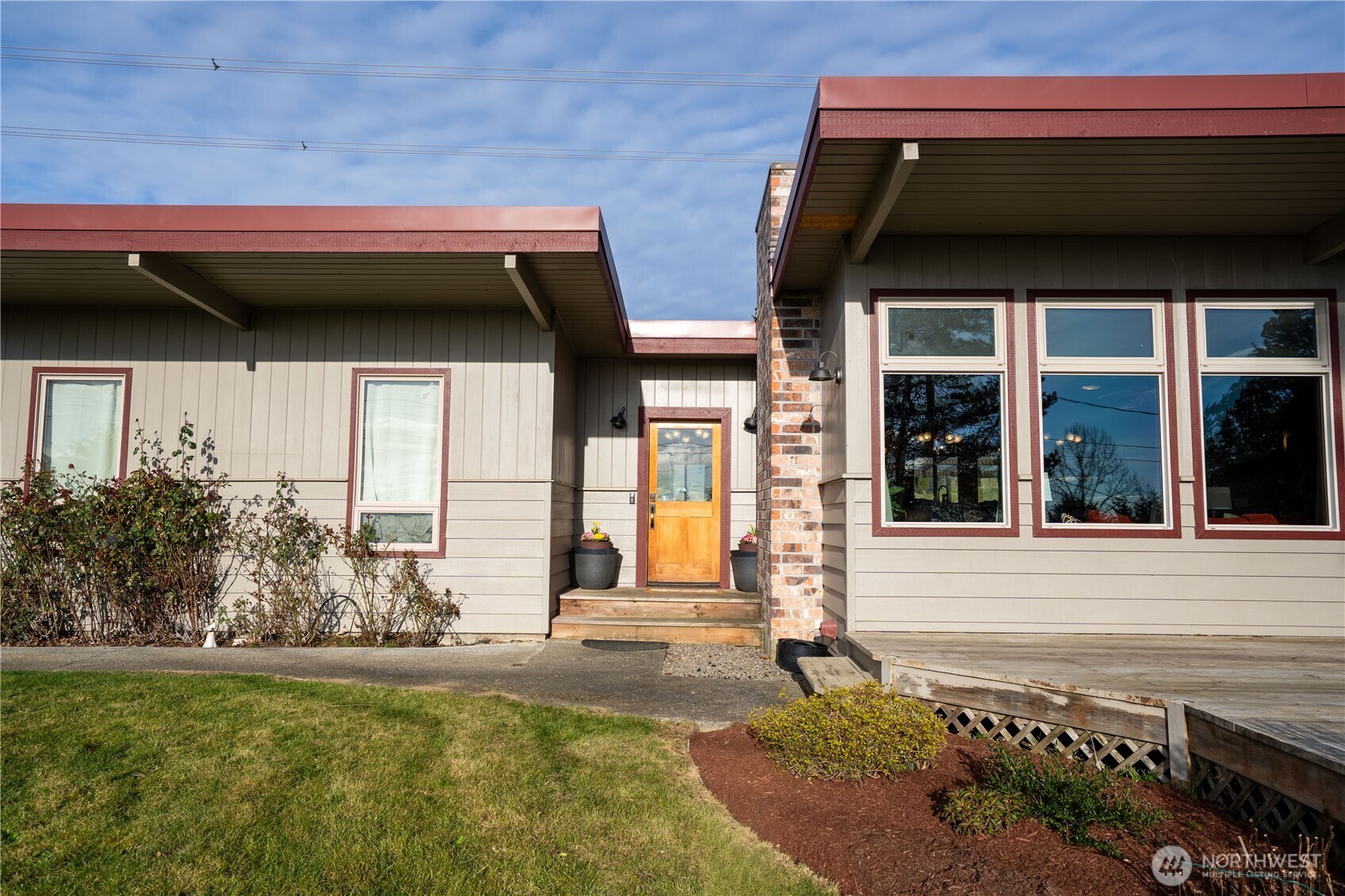 634 Allan Street , Blaine, WA 98230
