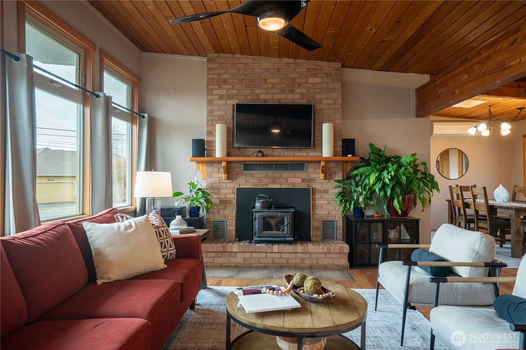 634 Allan Street , Blaine, WA 98230