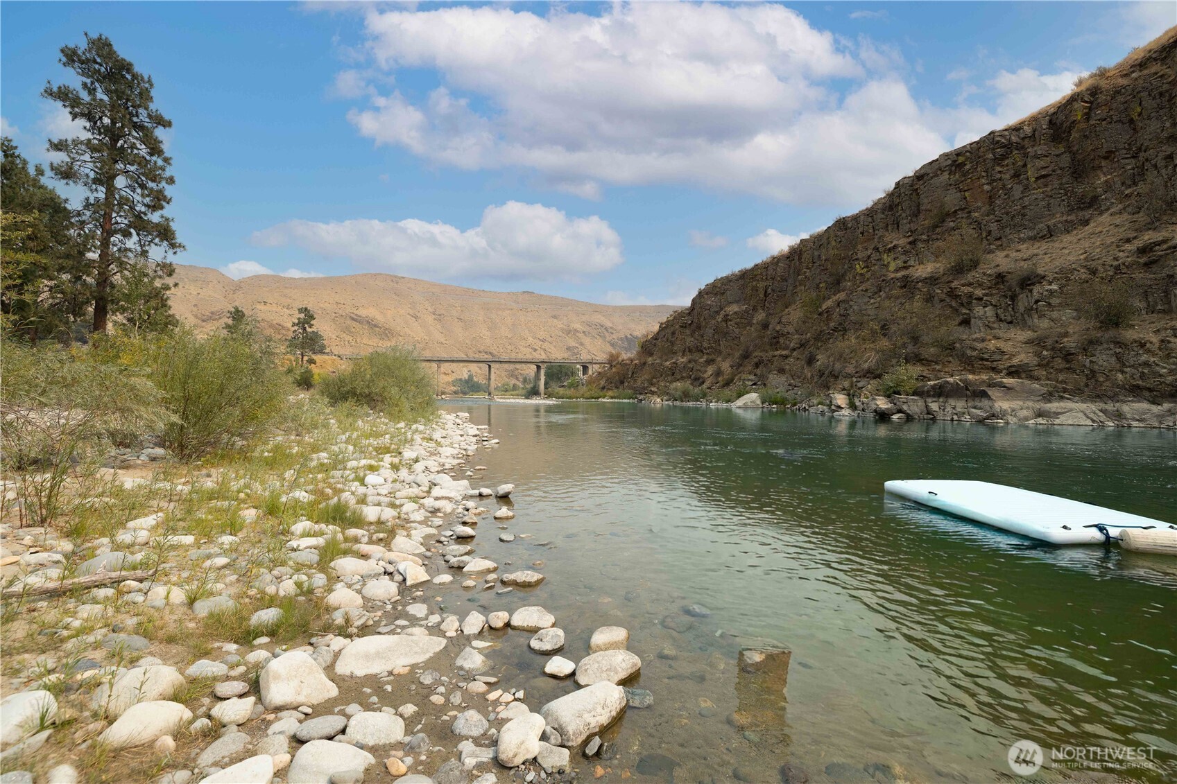 385 Highway 153 , Pateros, WA 98846