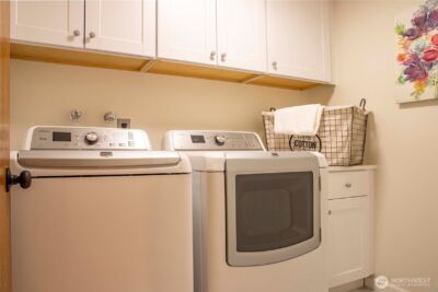 10761 Bill Point Crest NE, Bainbridge Island, WA 98110 - Photo 19