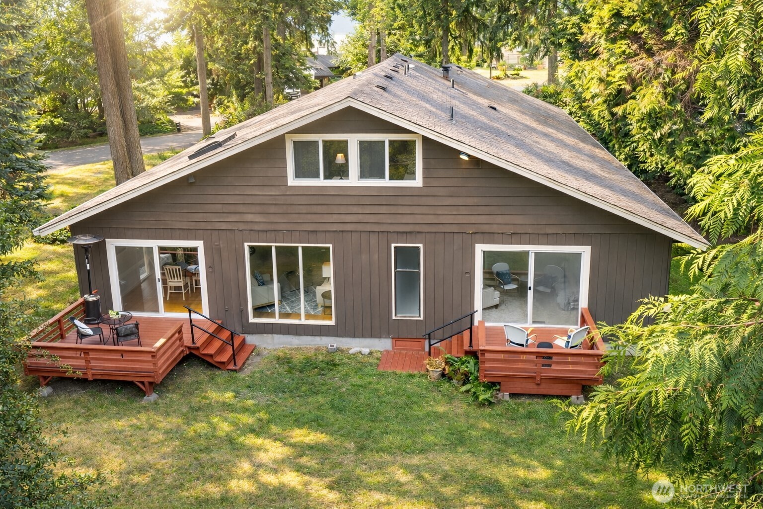 10761 Bill Point Crest NE, Bainbridge Island, WA 98110