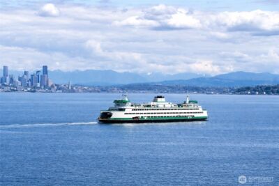 10761 Bill Point Crest NE, Bainbridge Island, WA 98110 - Photo 34