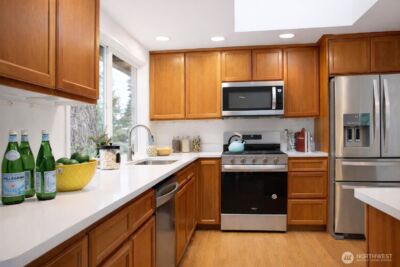 10761 Bill Point Crest NE, Bainbridge Island, WA 98110 - Photo 8