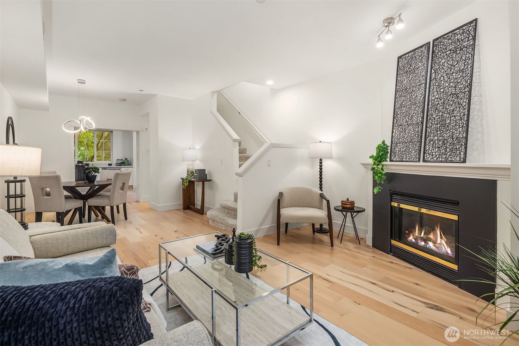 18247 NE 96th Way #104, Redmond, WA 98052