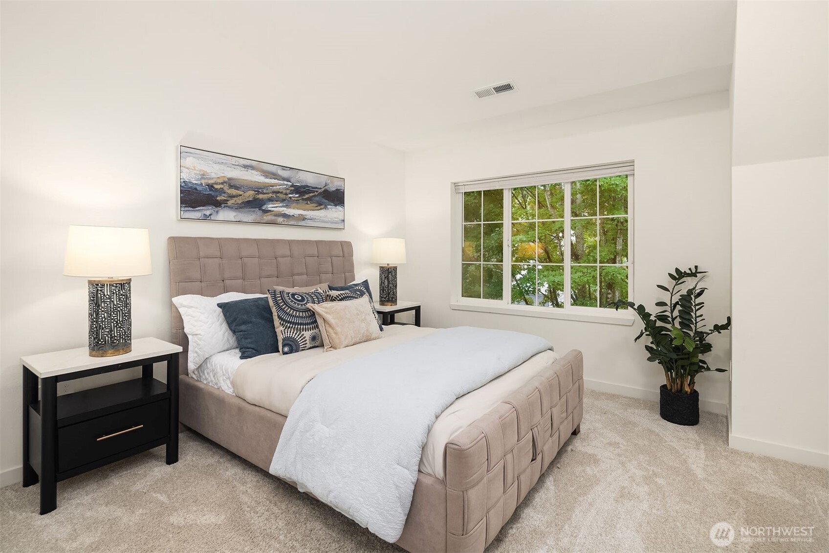 18247 NE 96th Way #104, Redmond, WA 98052