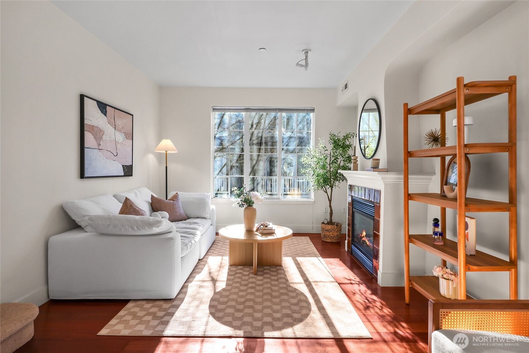 18258 NE 96th Way #101, Redmond, WA 98052