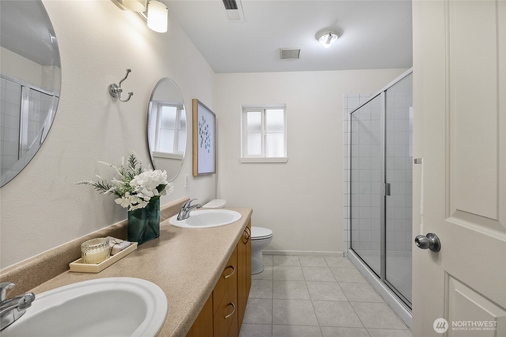 18258 NE 96th Way #101, Redmond, WA 98052