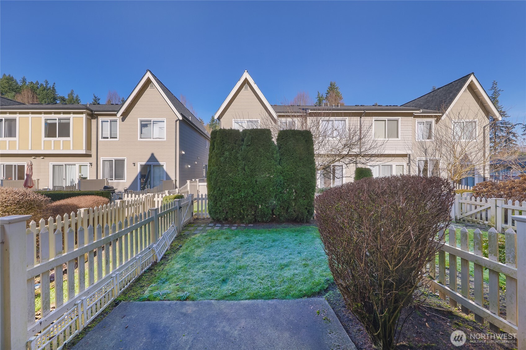 18258 NE 96th Way #101, Redmond, WA 98052