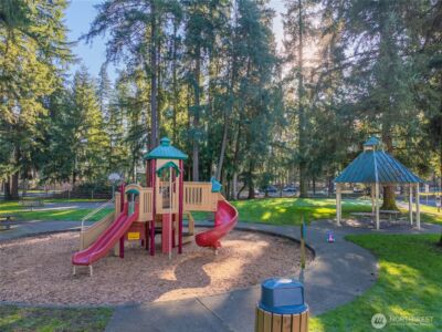 18258 NE 96th Way #101, Redmond, WA 98052 - Photo 29