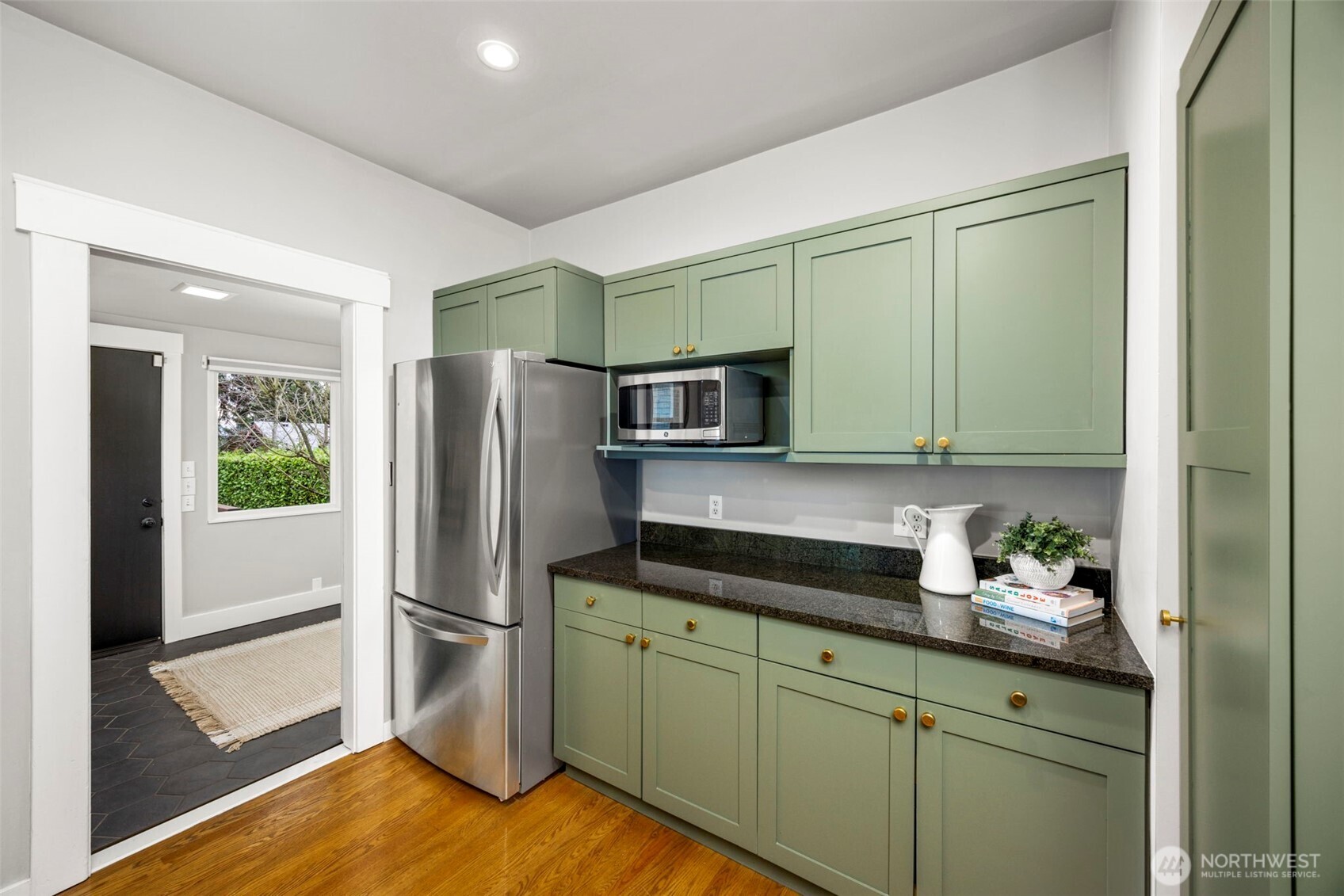 4748 4th Avenue NE, Seattle, WA 98105