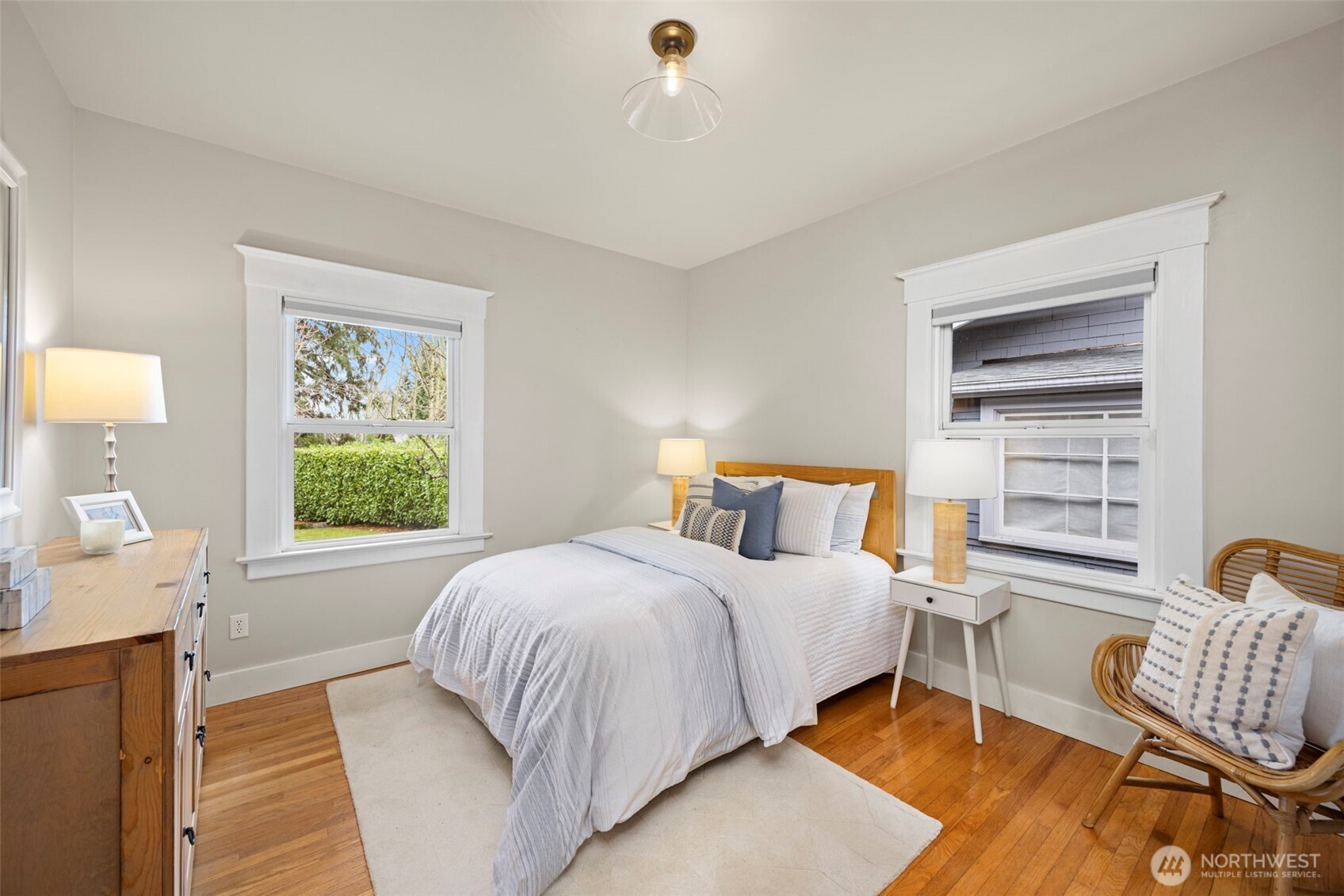 4748 4th Avenue NE, Seattle, WA 98105