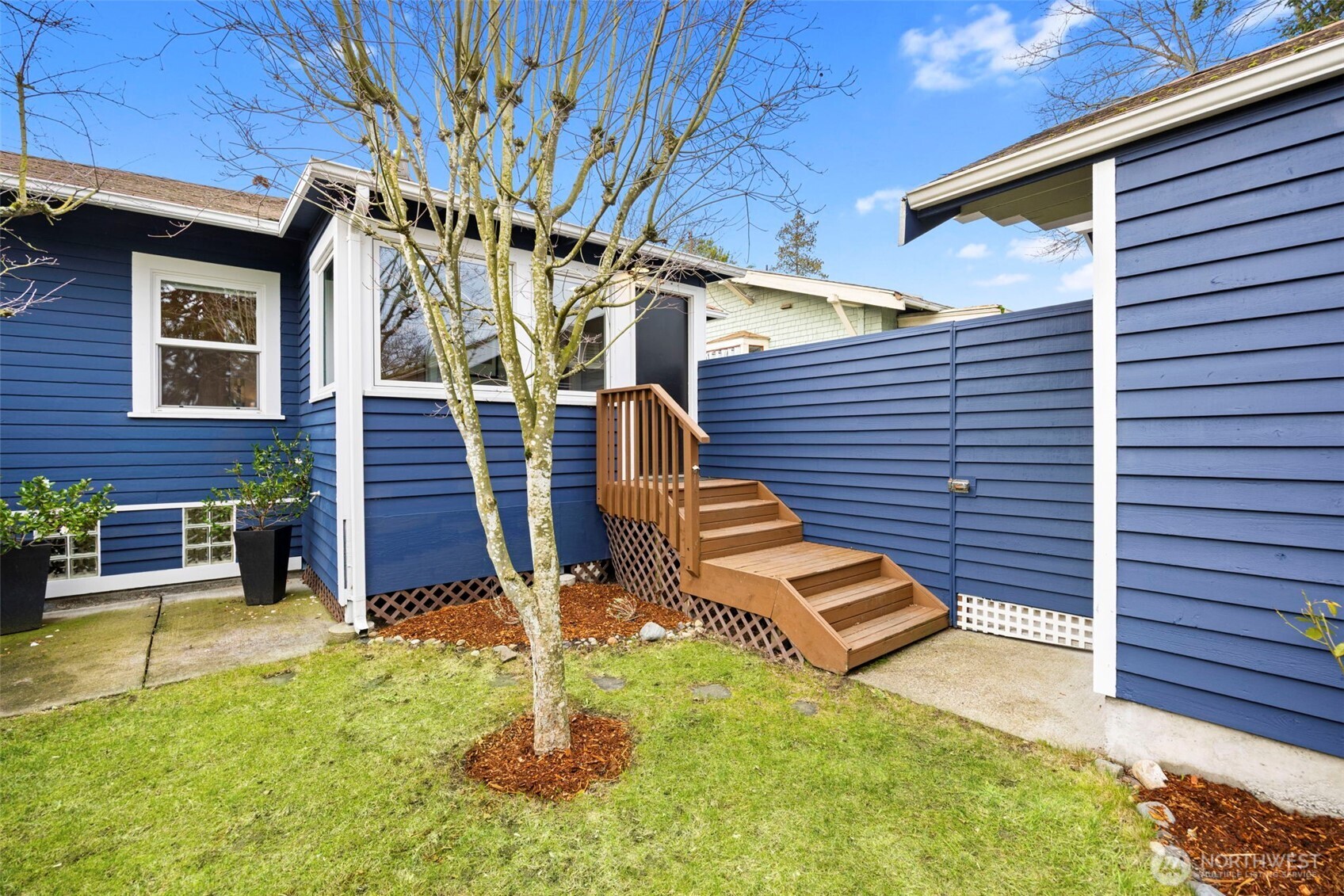 4748 4th Avenue NE, Seattle, WA 98105