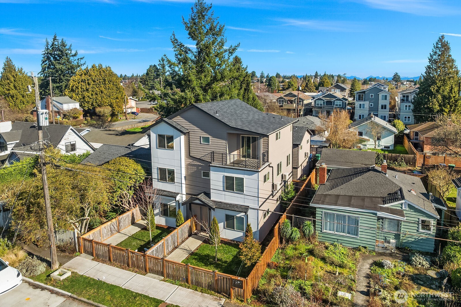 8338 27th Avenue NW #B, Seattle, WA 98117