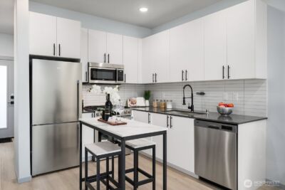 8338 27th Avenue NW #B, Seattle, WA 98117 - Photo 10