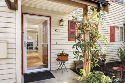 15600 116th Avenue W #C3, Bothell, WA 98011 - Photo 2