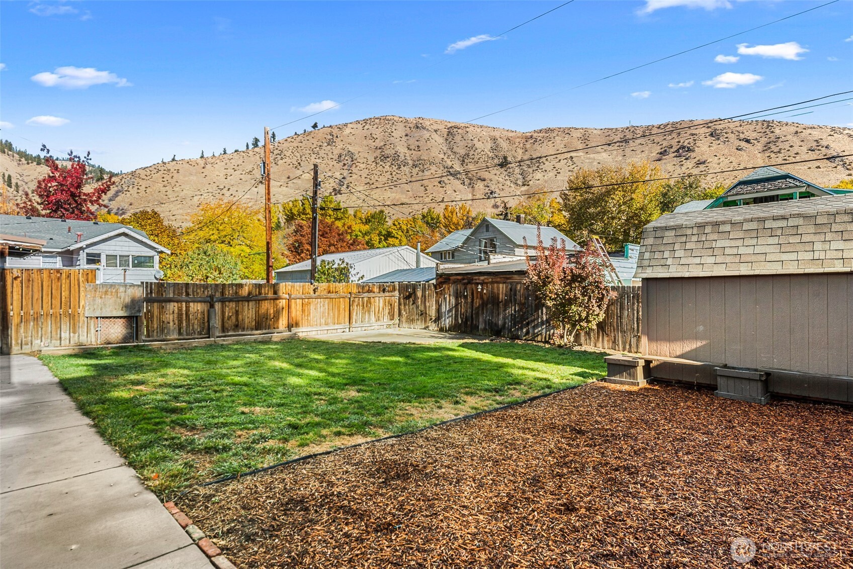 120 S Douglas Street , Cashmere, WA 98815