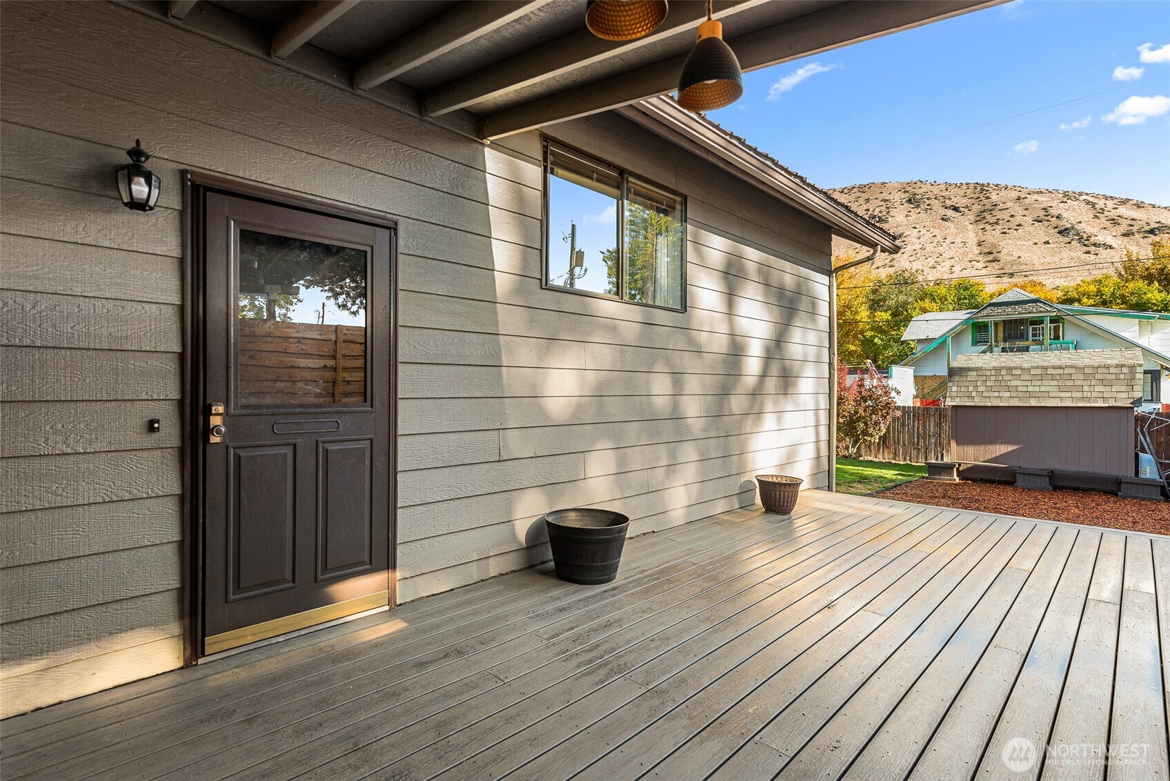 120 S Douglas Street , Cashmere, WA 98815