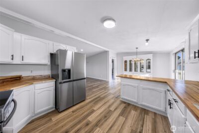 8204 Riverview Road , Snohomish, WA 98290 - Photo 13