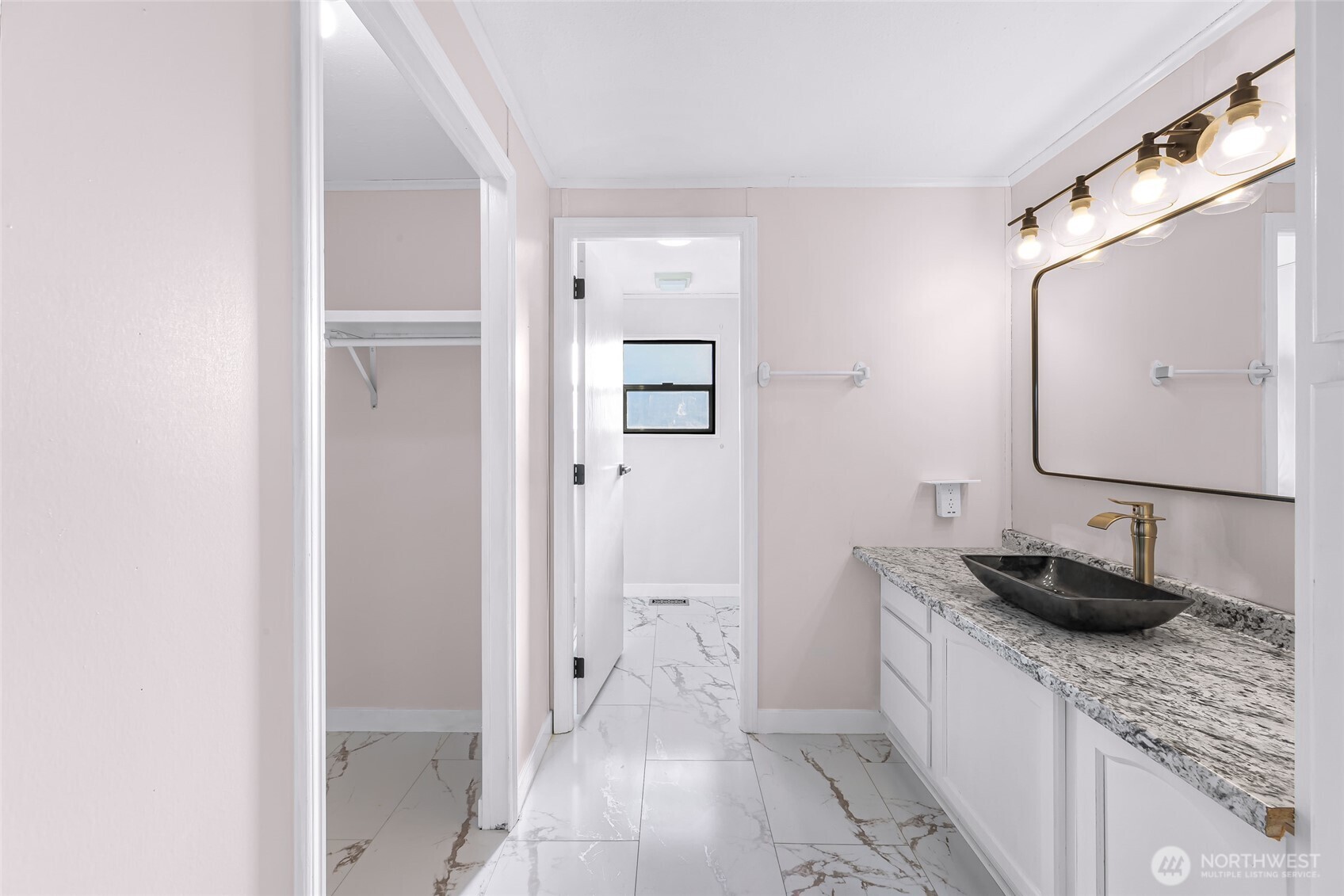 8204 Riverview Road , Snohomish, WA 98290