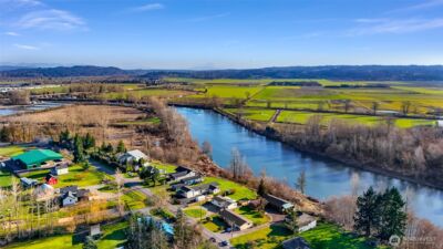 8204 Riverview Road , Snohomish, WA 98290 - Photo 39