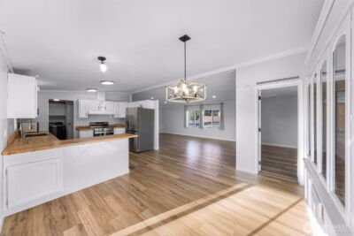 8204 Riverview Road , Snohomish, WA 98290 - Photo 10