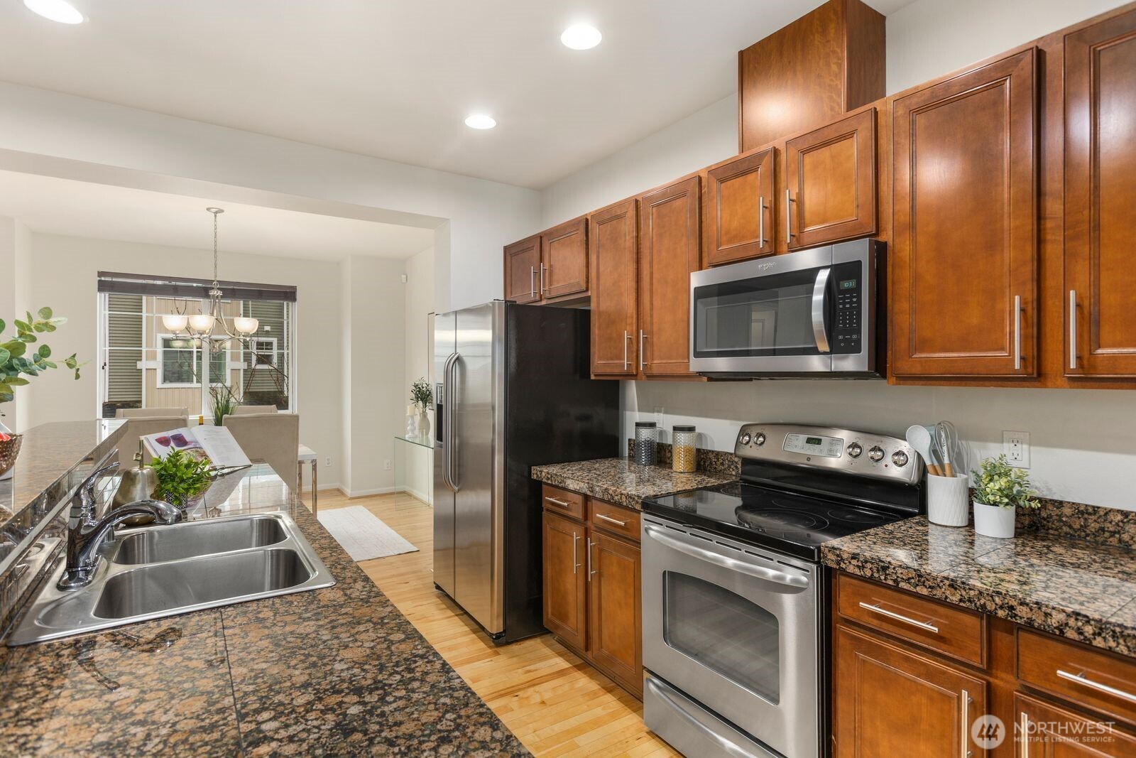 401 126th Place SE #B, Everett, WA 98208-6423