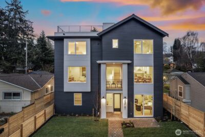 3218 47th Avenue SW, Seattle, WA 98116