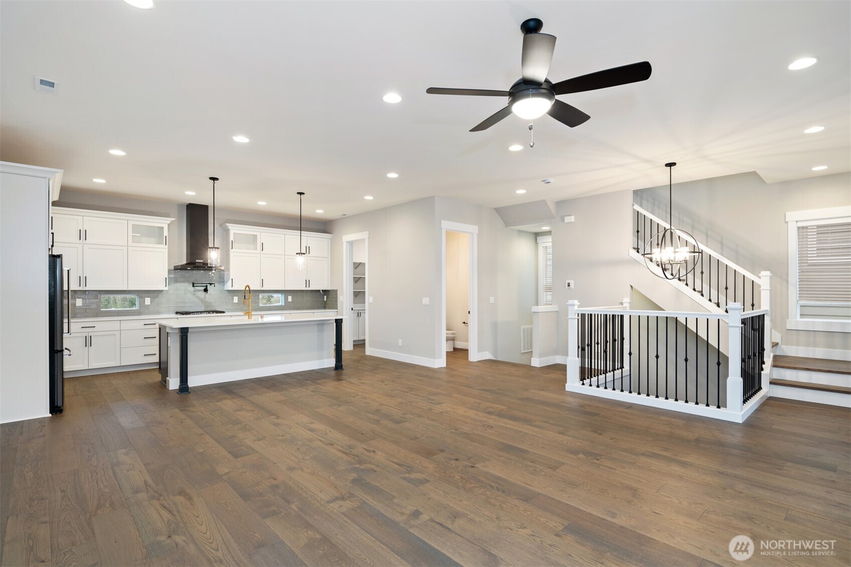 7574 S 130th Place , Seattle, WA 98178