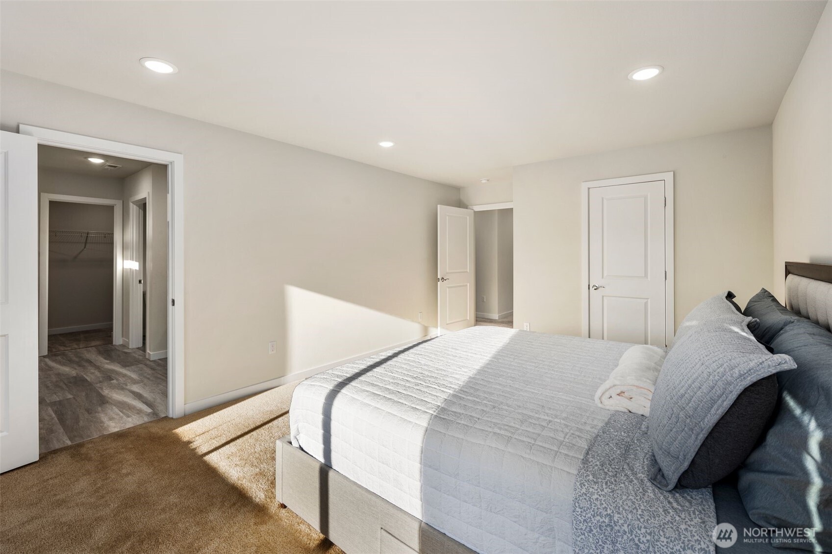 33305 Glacier Avenue SE, Black Diamond, WA 98010