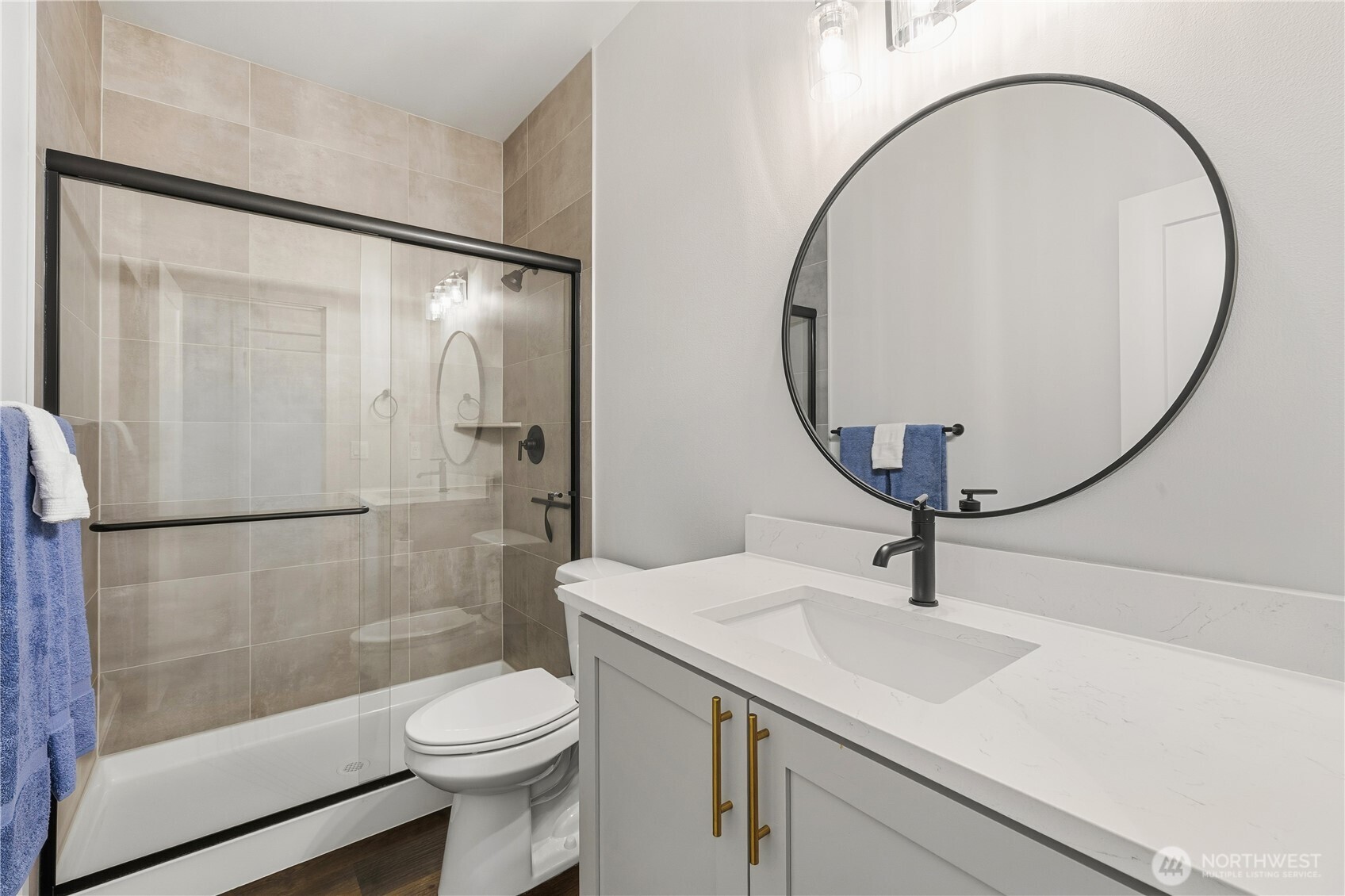 22213 17th Avenue W, Lynnwood, WA 98036