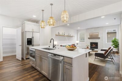 22213 17th Avenue W, Lynnwood, WA 98036 - Photo 2