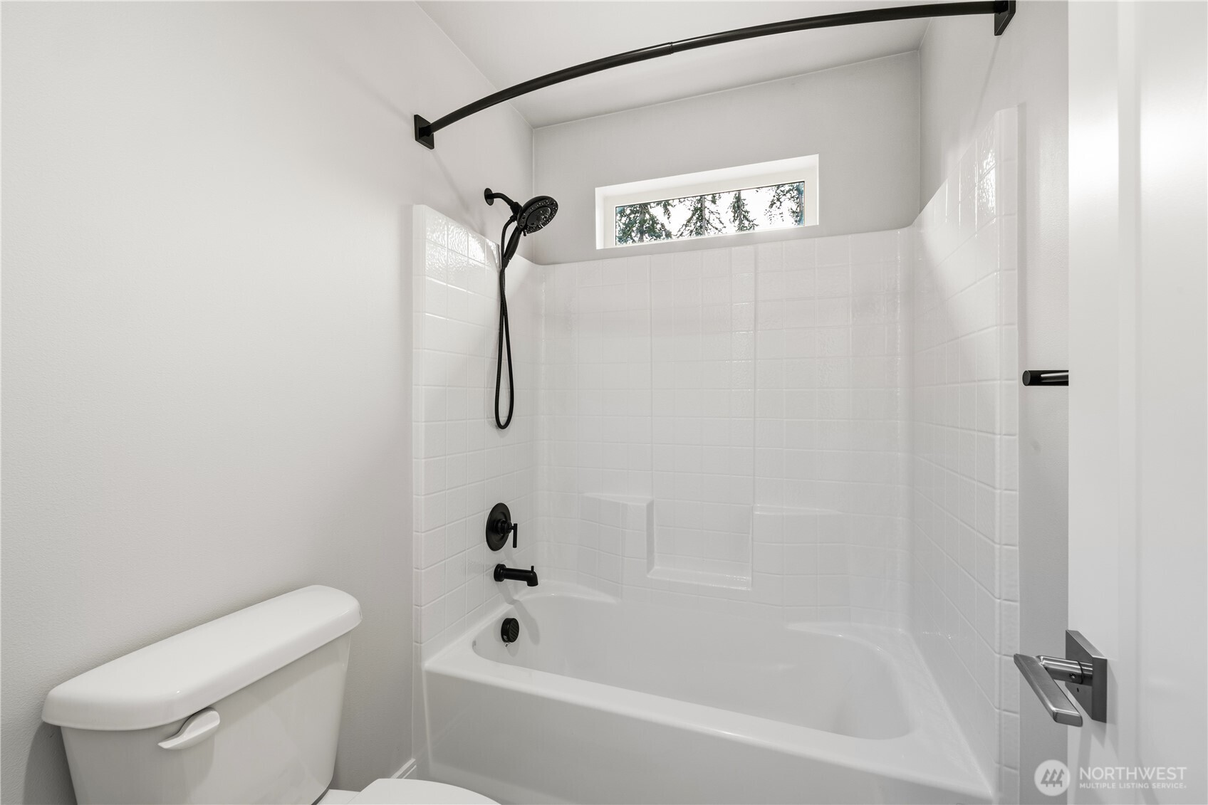 22213 17th Avenue W, Lynnwood, WA 98036