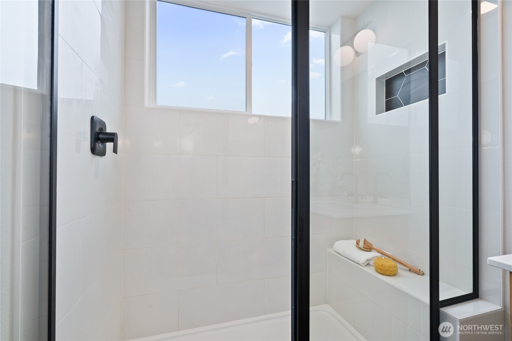 4517 B Sunnyside Avenue N, Seattle, WA 98103