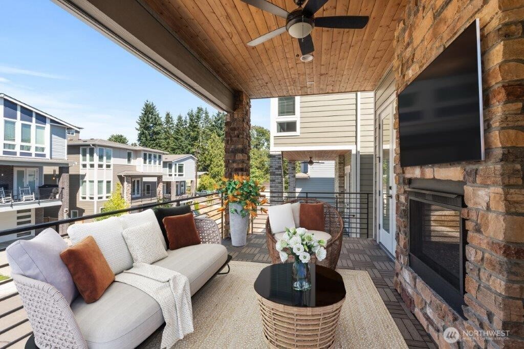 7544 S 129th Place , Seattle, WA 98178
