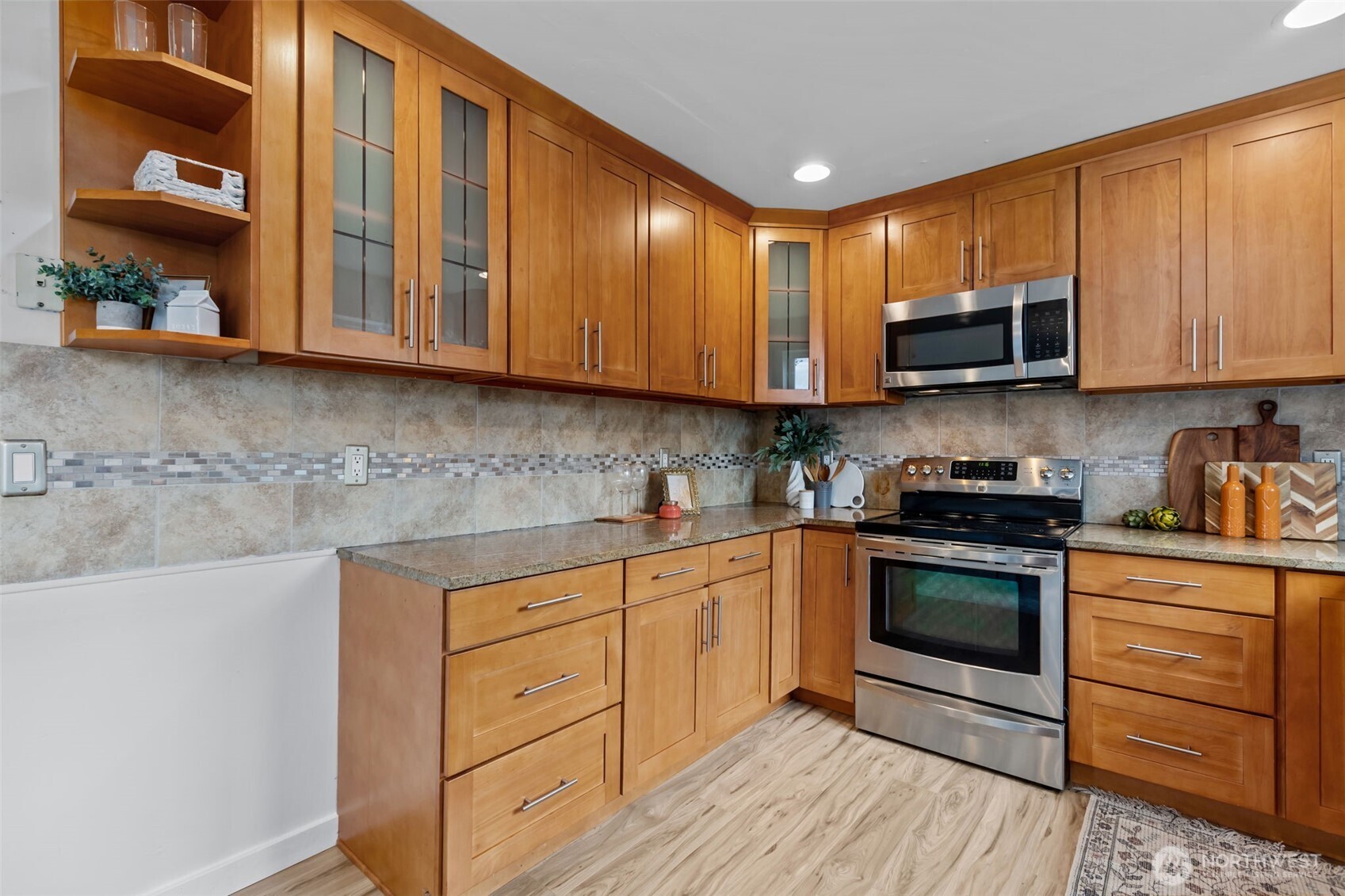 17545 12th Avenue NE, Shoreline, WA 98155