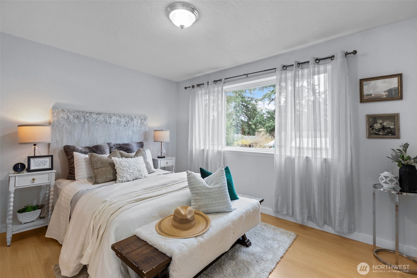 17545 12th Avenue NE, Shoreline, WA 98155