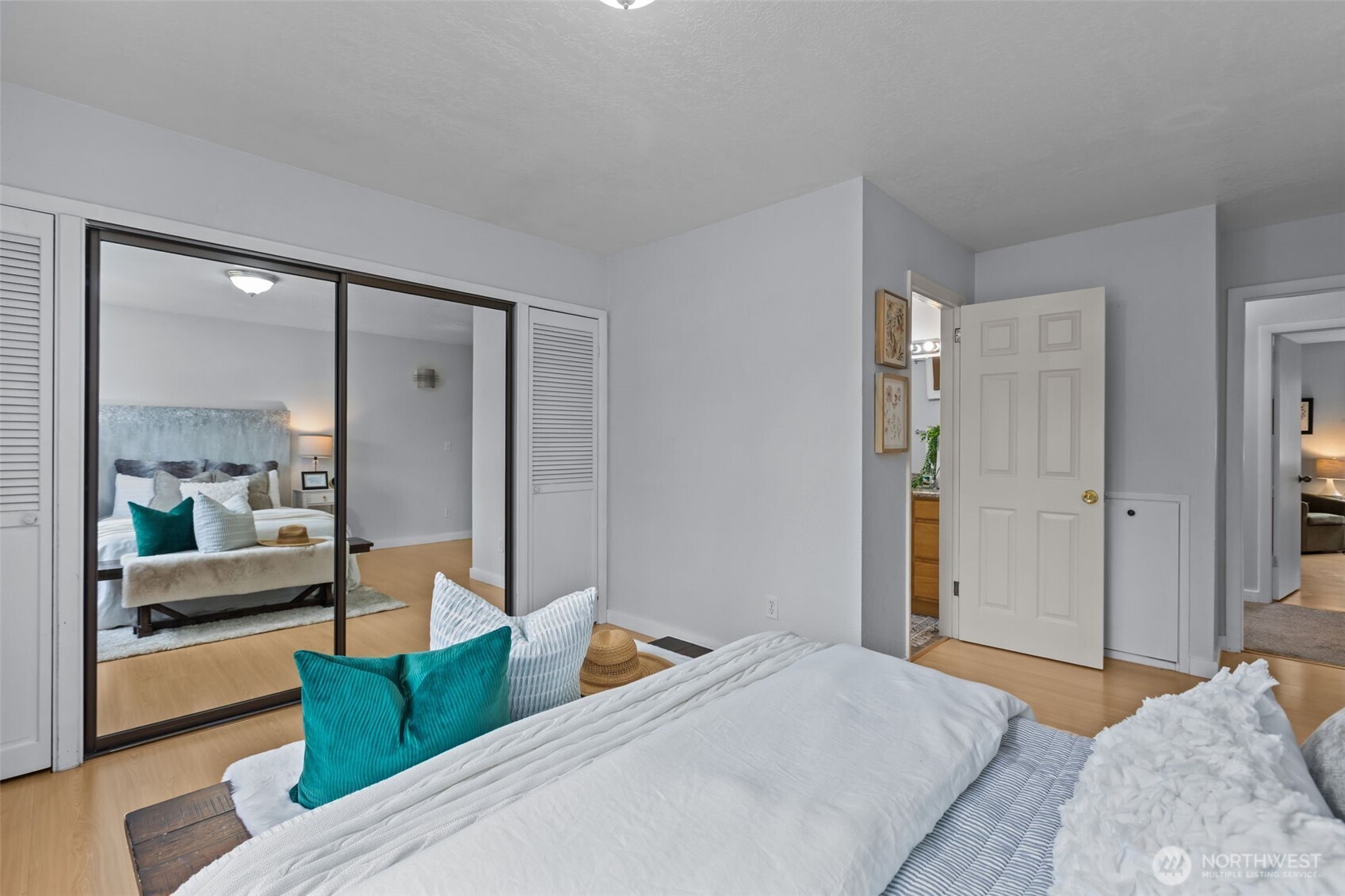 17545 12th Avenue NE, Shoreline, WA 98155